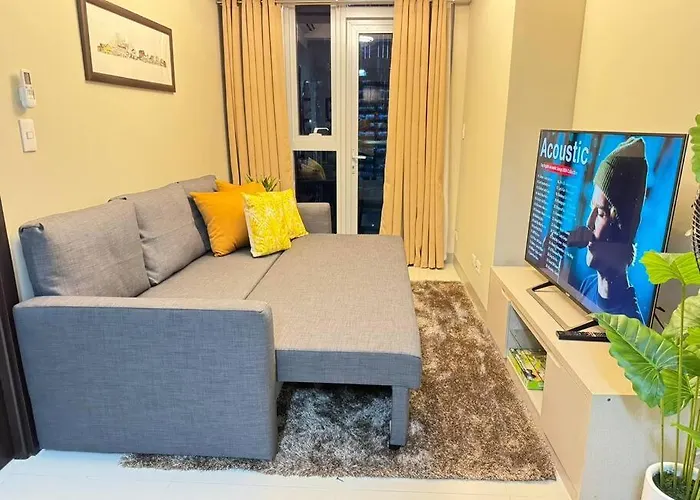 Executive Gem Beside Malls And Bars At Uptown Bgc