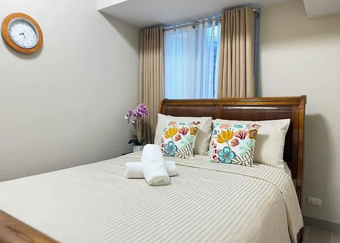 Executive Gem Beside Malls And Bars At Uptown Bgc Apartment Manila