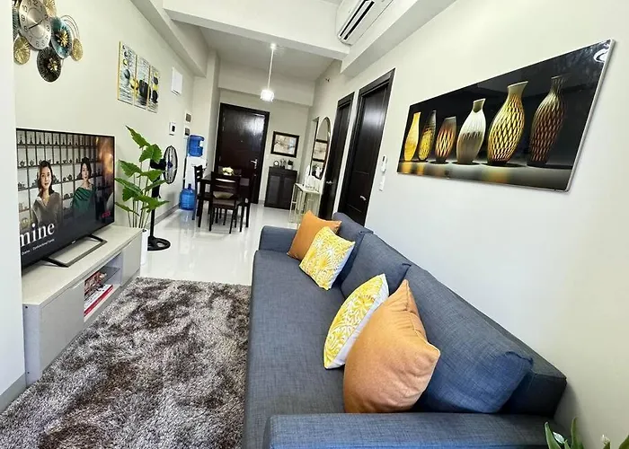 Executive Gem Beside Malls And Bars At Uptown Bgc Apartment *