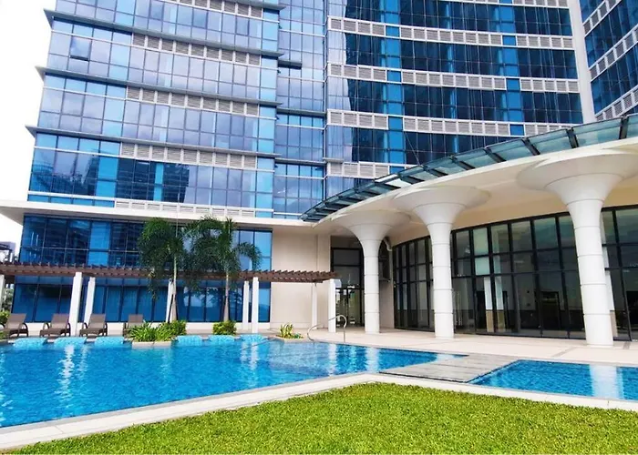 Apartment Executive Gem Beside Malls And Bars At Uptown Bgc Manila