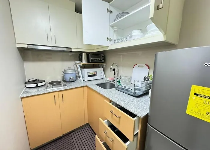 Executive Gem Beside Malls And Bars At Uptown Bgc * Manila